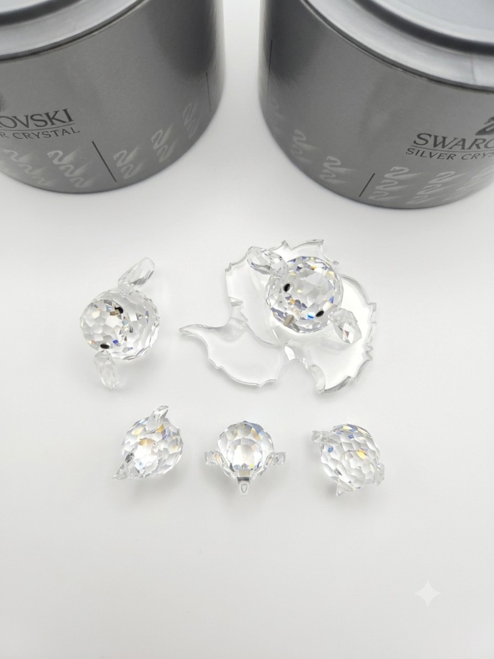 Swarovski Crystal Penguin Family - Clear Faceted Figurines - Picture 3 of 3
